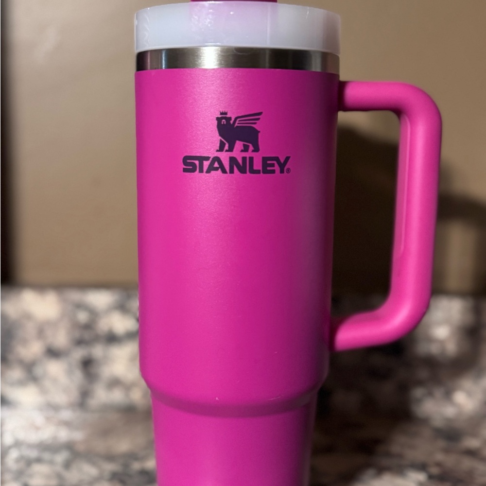 Stanley Fuchsia Travel Mug with Handle